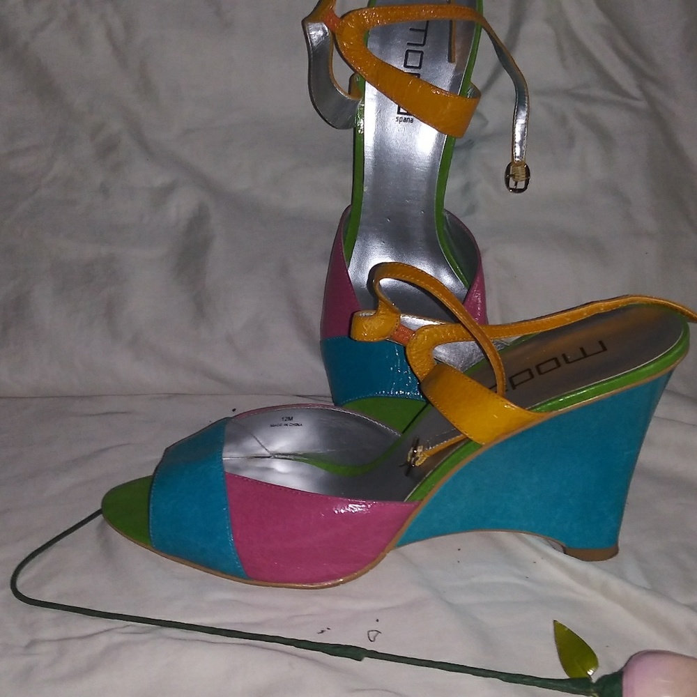Ladies size 12 shoes